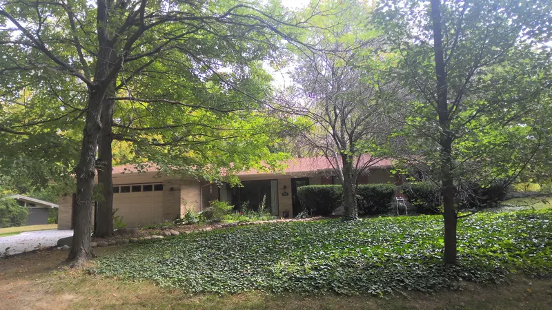 Property photo: 10005 ARBOR TRL