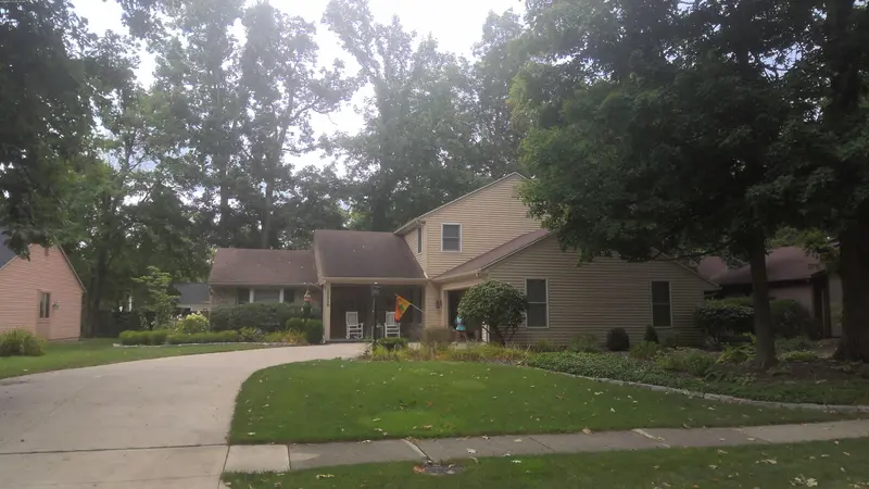 Property photo: 10009 HOUNDSHILL PL