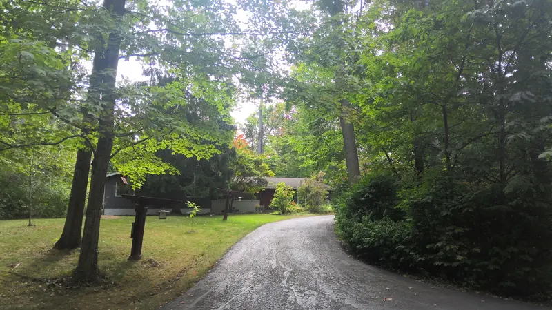 Property photo: 10101 CIRCLEWOOD DR