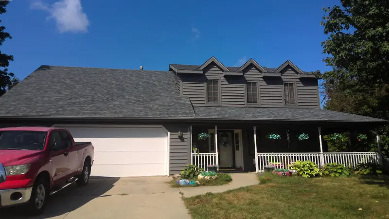 Property photo: 10101 SCHUYLER CT