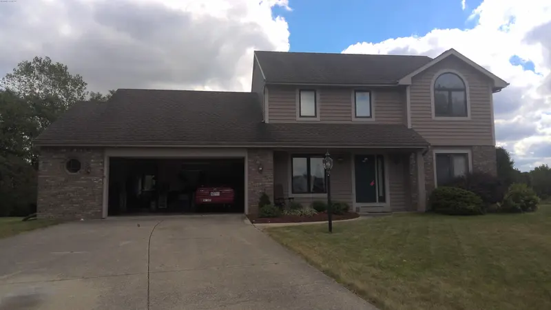 Property photo: 10201 DEER CREEK LN