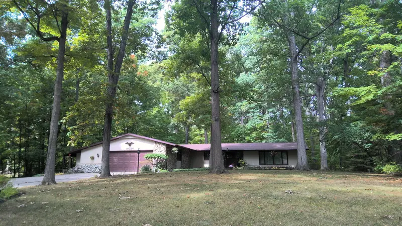 Property photo: 10320 ARBOR TRL