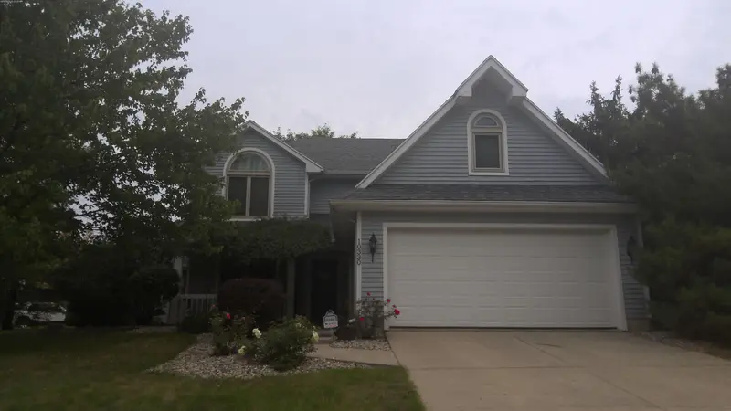 Property photo: 10330 DEER CREEK LN