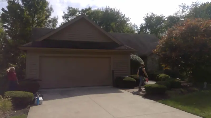 Property photo: 10419 WOODLAND RDG W