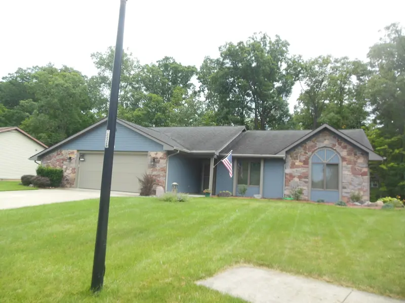 Property photo: 10431 WOODS EDGE LN