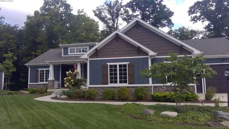 Property photo: 10579 AZBURY BLVD