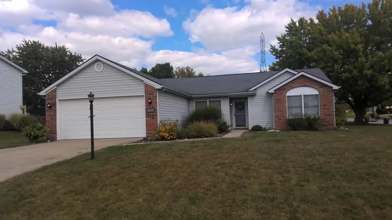 Property photo: 10610 YORKTOWNE PL