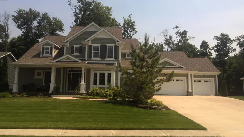 Property photo: 10617 AZBURY BLVD