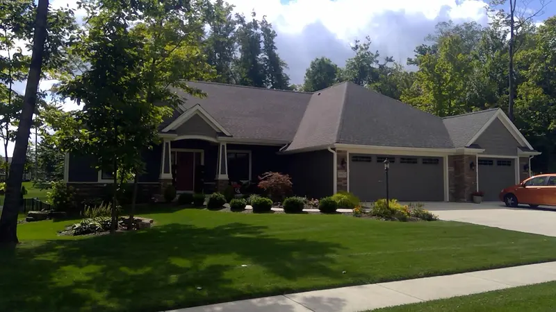 Property photo: 10621 ROTHVALE  LN