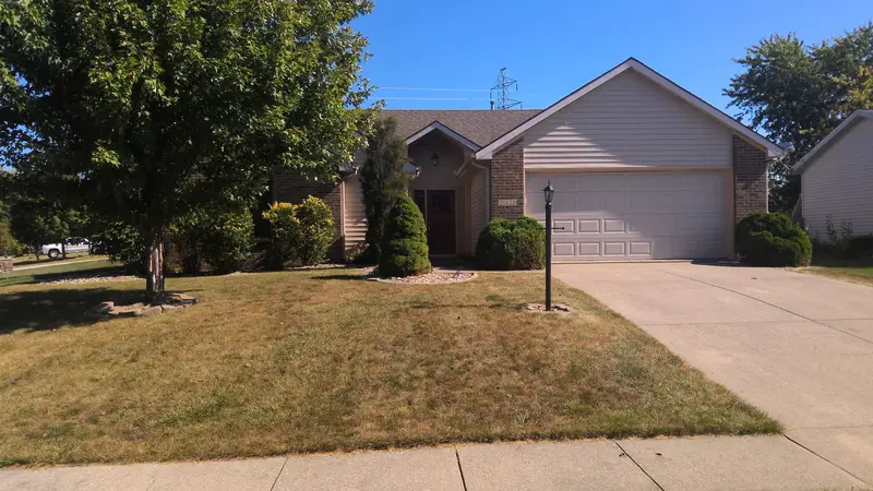 Property photo: 10628 YORKTOWNE PL