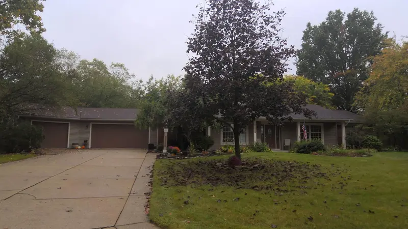 Property photo: 10705 BRAEBURN CT