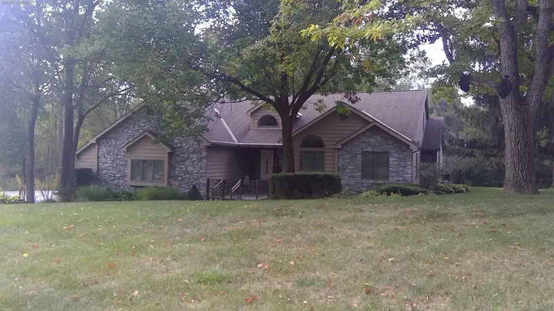 Property photo: 10711 SHEFFIELD WAY