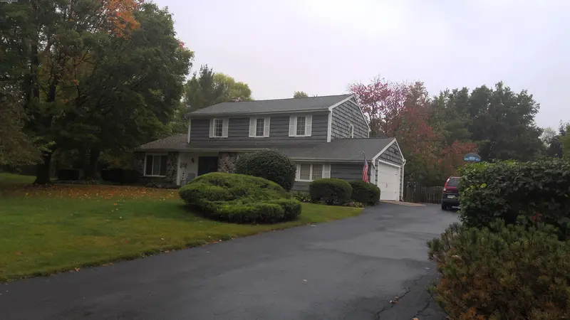 Property photo: 10715 BRAEBURN CT