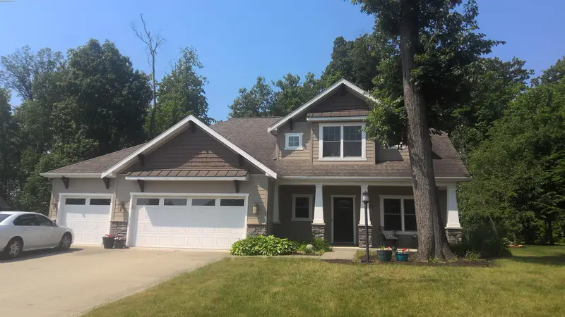 Property photo: 10724 AZBURY BLVD