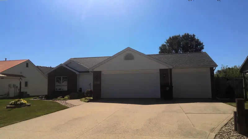 Property photo: 10811 LUPINE LN