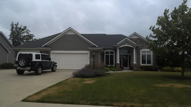 Property photo: 10835 AZBURY BLVD