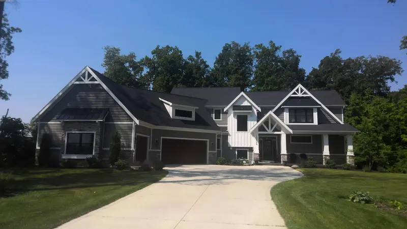 Property photo: 10846 ROTHVALE LN