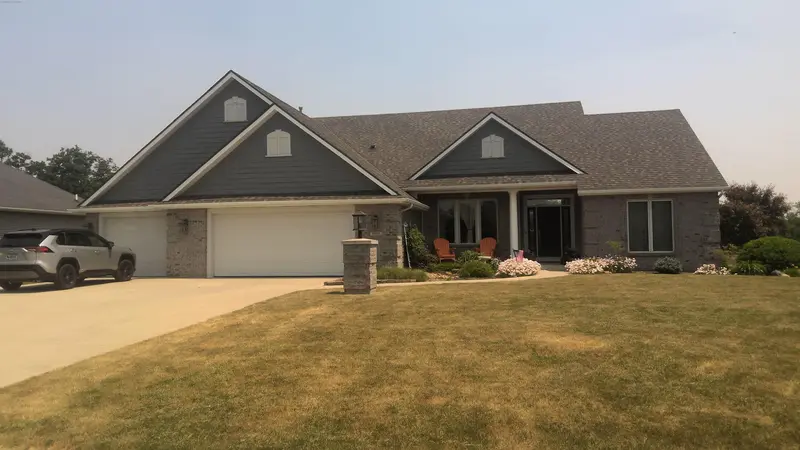 Property photo: 10901 AZBURY BLVD