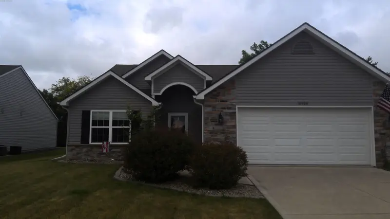 Property photo: 10908 CALERA PSGE