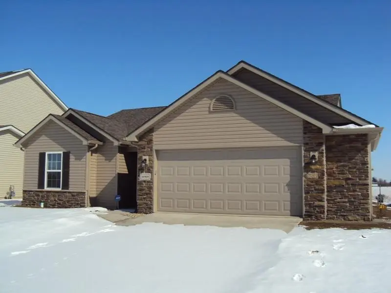 Property photo: 10909 CALERA PSGE