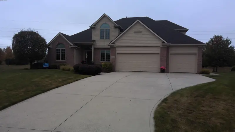 Property photo: 10910 OTTER CREEK CT