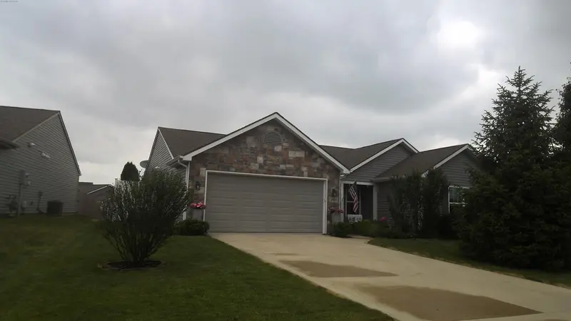 Property photo: 10921 CALERA PSGE