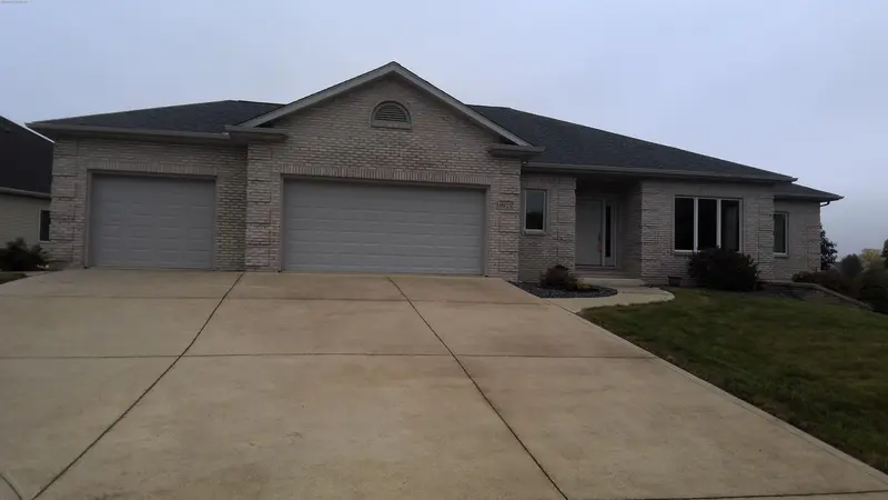 Property photo: 10925 OTTER CREEK CT
