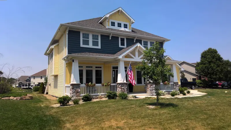 Property photo: 10936 AZBURY BLVD