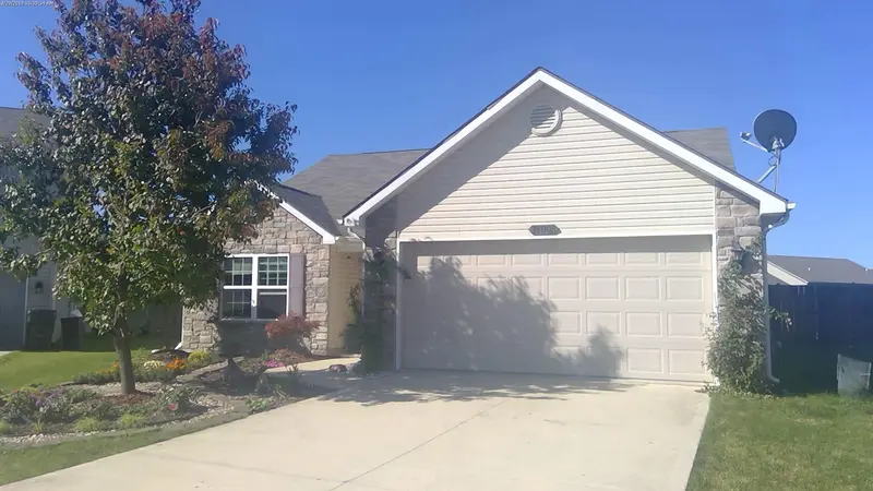 Property photo: 11008 CONSTANTIA CV