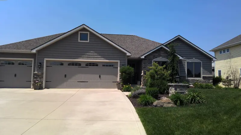 Property photo: 11016 AZBURY BLVD