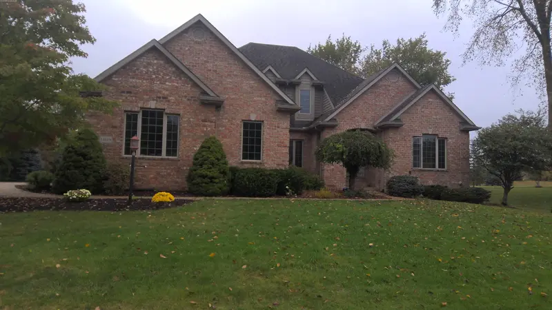 Property photo: 11018 CLAREWOOD CT