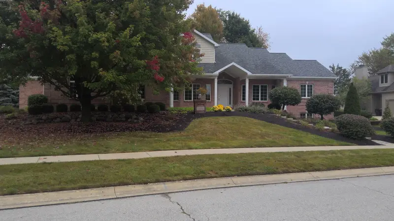 Property photo: 11030 CLAREWOOD CT