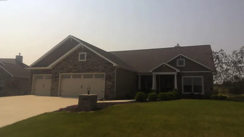 Property photo: 11073 BLUE SEDGE DR