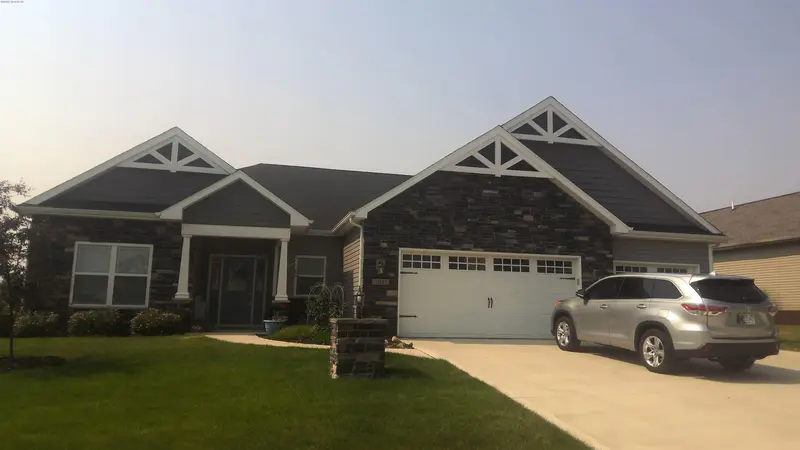 Property photo: 11101 BLUE SEDGE DR