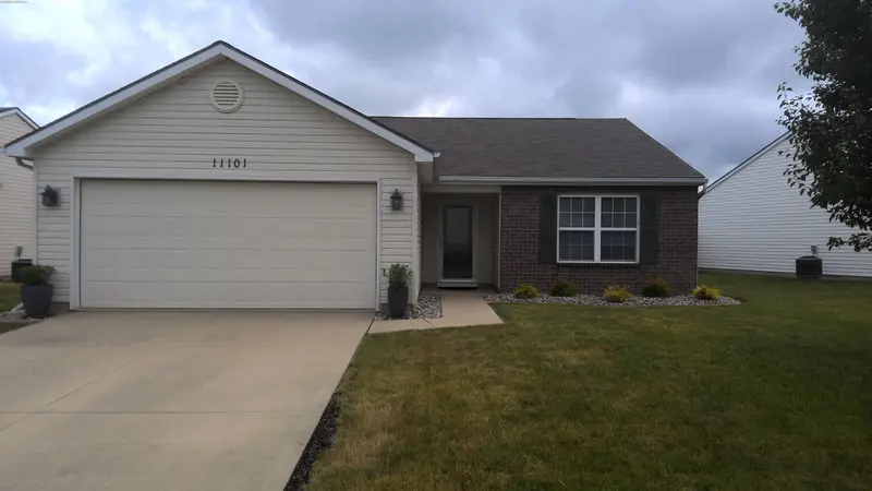 Property photo: 11101 LA FORTUNA WAY