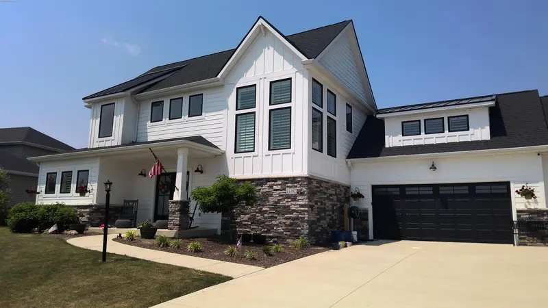 Property photo: 11102 AZBURY BLVD