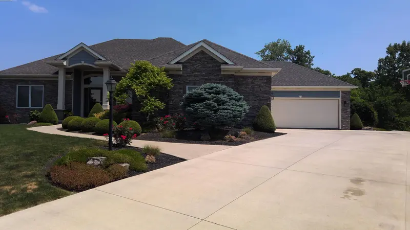 Property photo: 11102 BARLETTA CV