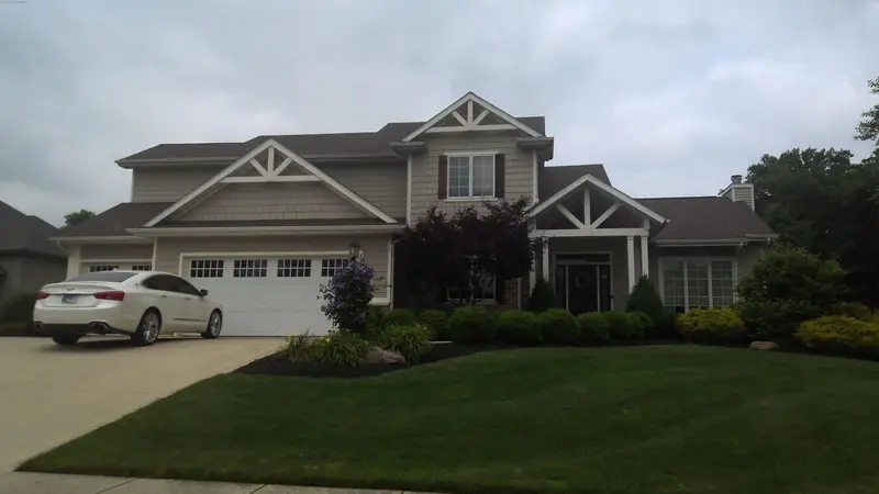 Property photo: 11108 BARCLAY CV