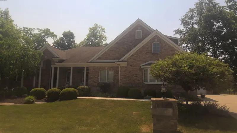 Property photo: 11109 BARCLAY CV