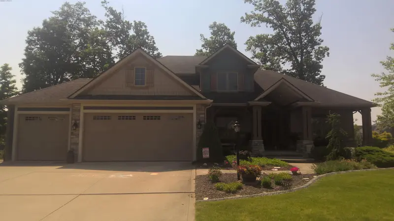 Property photo: 11115 BARCLAY CV