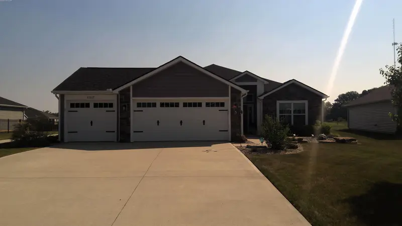 Property photo: 11117 CALERA PSGE