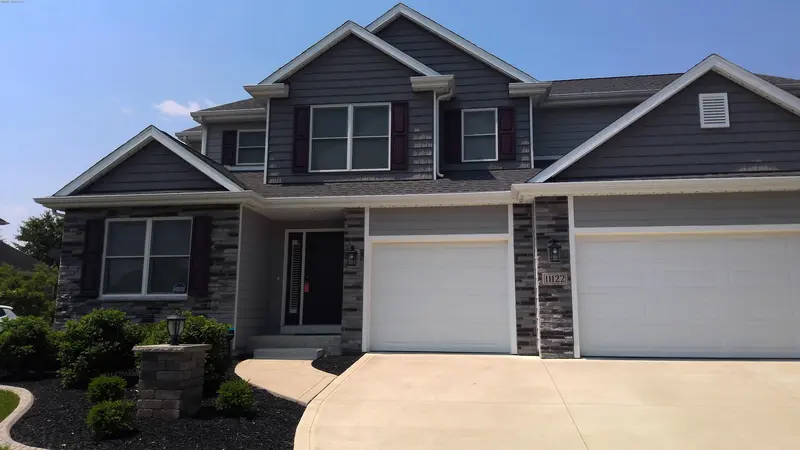 Property photo: 11122 AZBURY BLVD