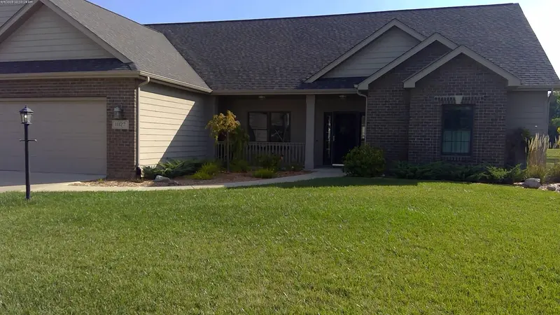 Property photo: 11127 AZBURY BLVD