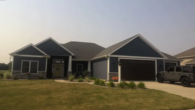 Property photo: 11155 BLUE SEDGE DR