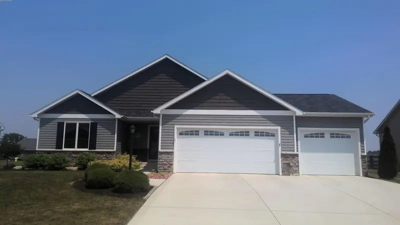 Property photo: 11160 BLUE SEDGE DR