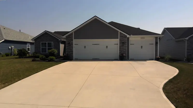 Property photo: 11183 MONTARA CV