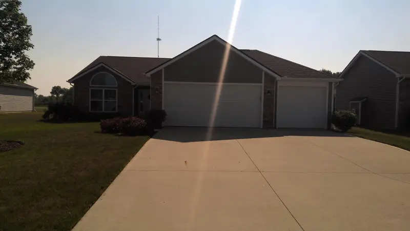 Property photo: 11205 CALERA PSGE