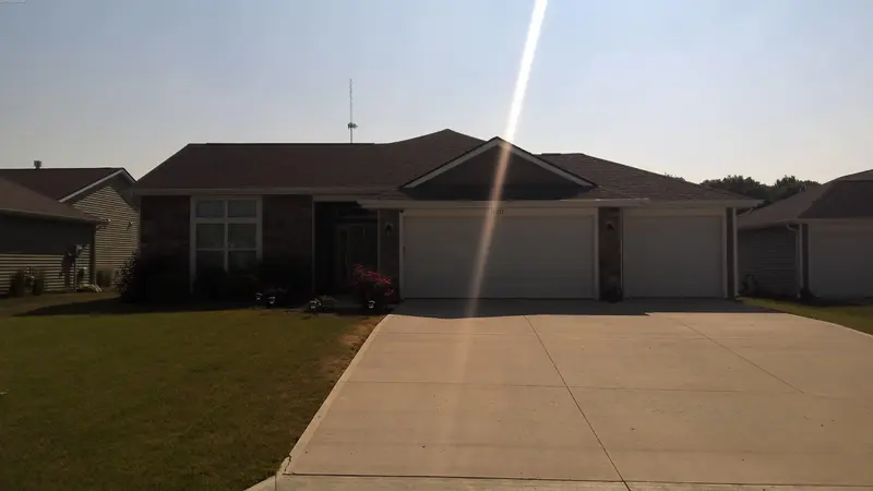 Property photo: 11211 CALERA PSGE