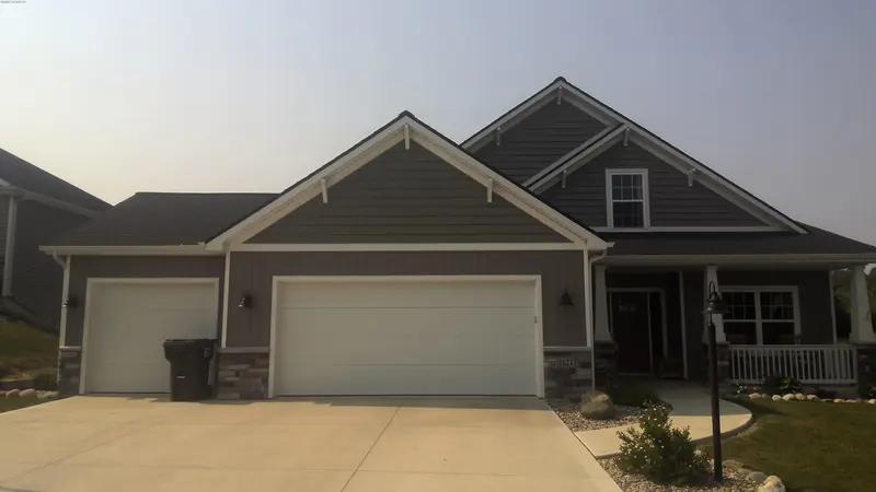 Property photo: 11217 BLUE SEDGE DR