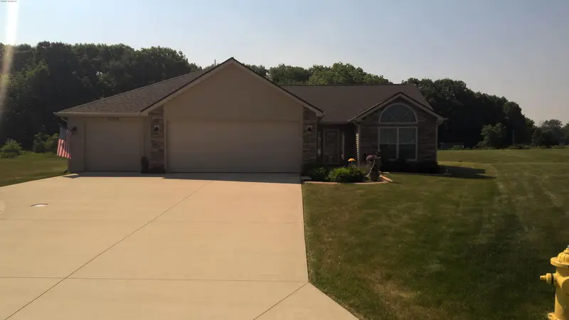 Property photo: 11294 MONTARA CV